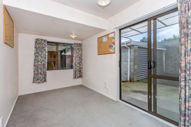 Photo of property in 2/36 Russley Road, Russley, Christchurch, 8042