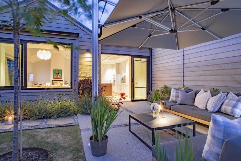 Photo of property in 9a Caernarvon Street, Arrowtown, 9302