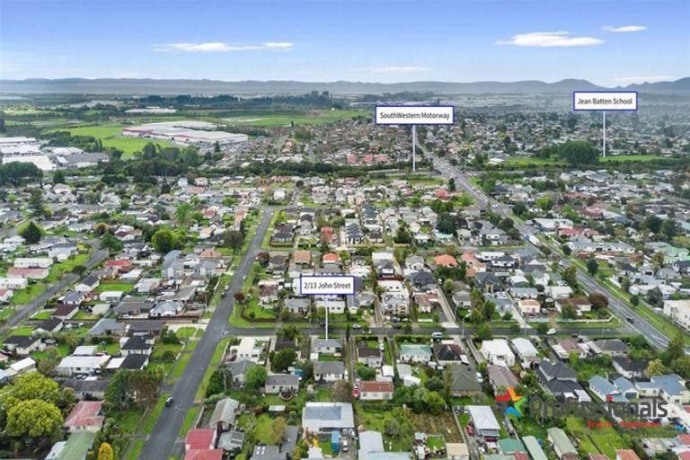 Photo of property in 2/13 John Street, Mangere East, Auckland, 2024