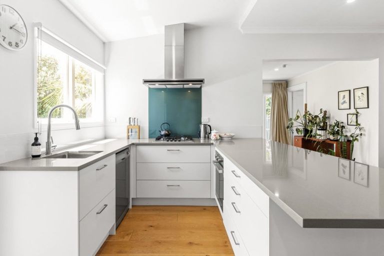 Photo of property in 55 Franklin Road, Bay View, Napier, 4104