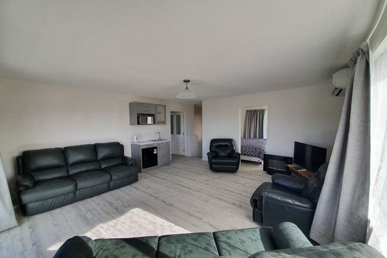 Photo of property in 73 Churchill Street, Kaikoura, 7300