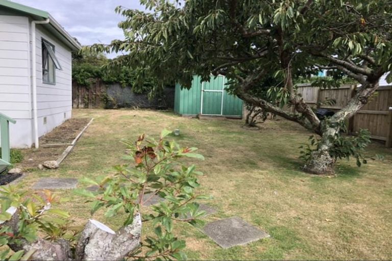 Photo of property in 4 Clarkes Crescent, Paekakariki, 5034