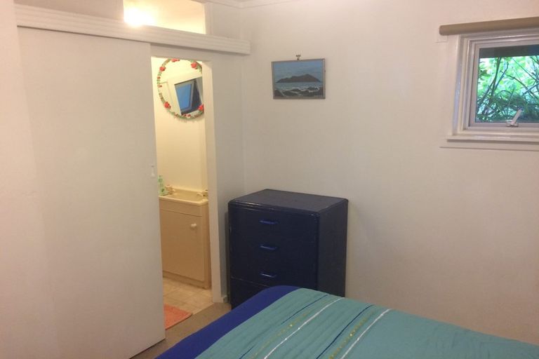 Photo of property in 16 Toroa Road, Otaihanga, Paraparaumu, 5036