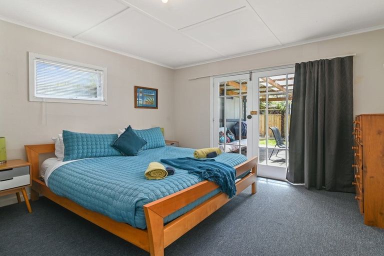 Photo of property in 26 Willow Avenue, Hannahs Bay, Rotorua, 3010