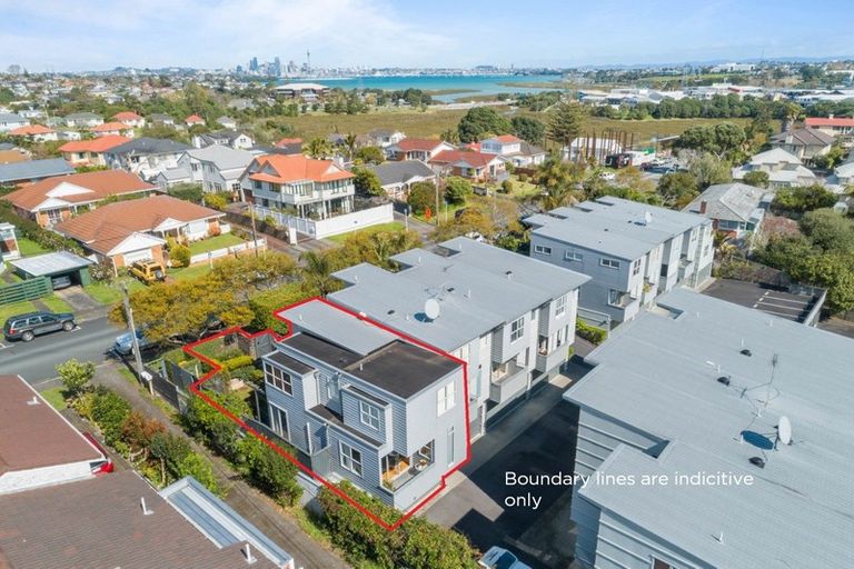 Photo of property in Habitat Apartments, 1/31 Byron Avenue, Takapuna, Auckland, 0622