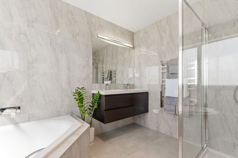 Photo of property in 29 Discovery Drive, Gulf Harbour, Whangaparaoa, 0930