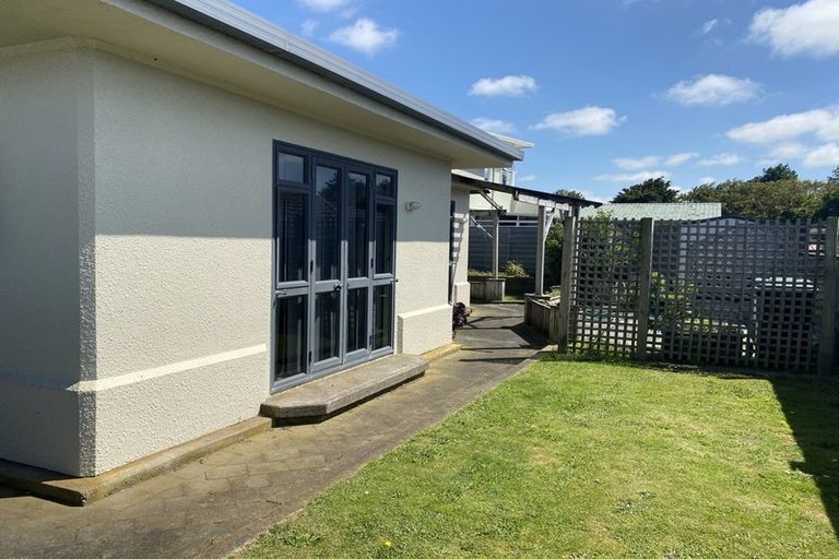 Photo of property in 40 Collins Street, Hawera, 4610