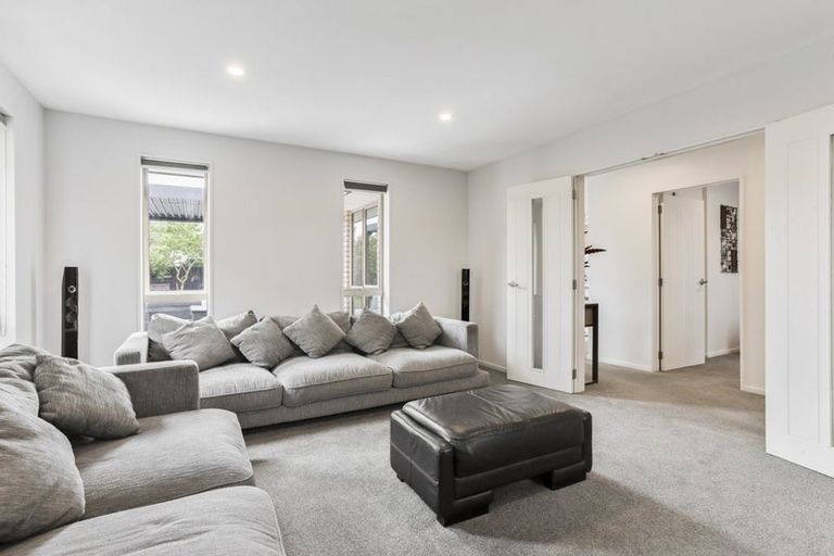 Photo of property in 7 Ambrose Place, Rangiora, 7400