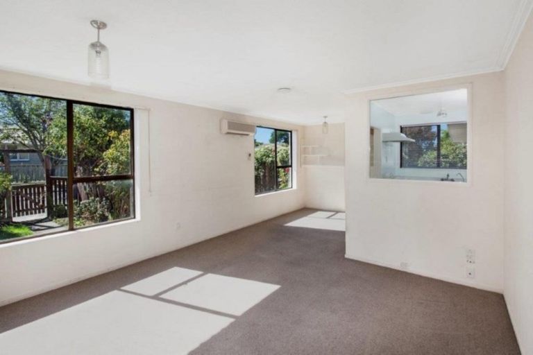 Photo of property in 73a Durham Street, Rangiora, 7400