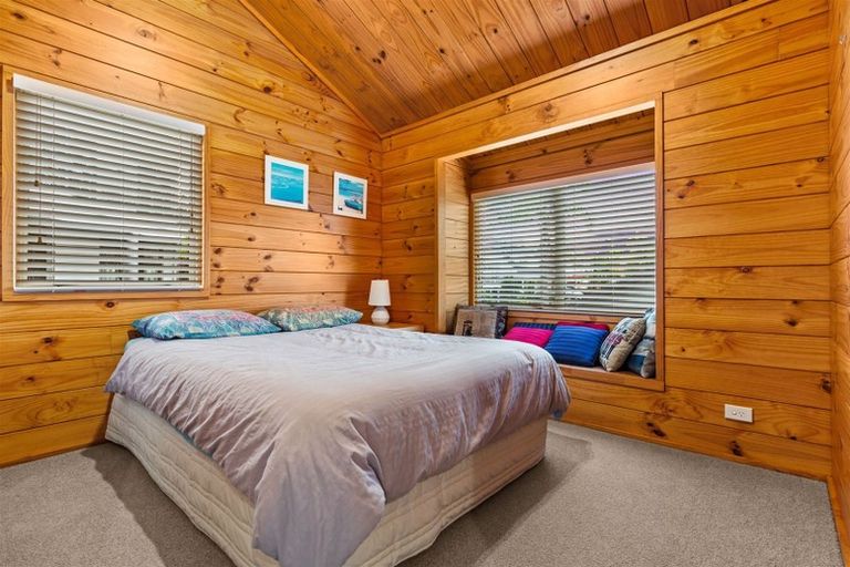 Photo of property in 24 Sailfish Drive, West Harbour, Auckland, 0618