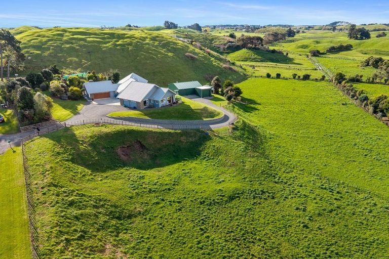 Photo of property in 51 Paul Faith Lane, Te Horo, Otaki, 5581