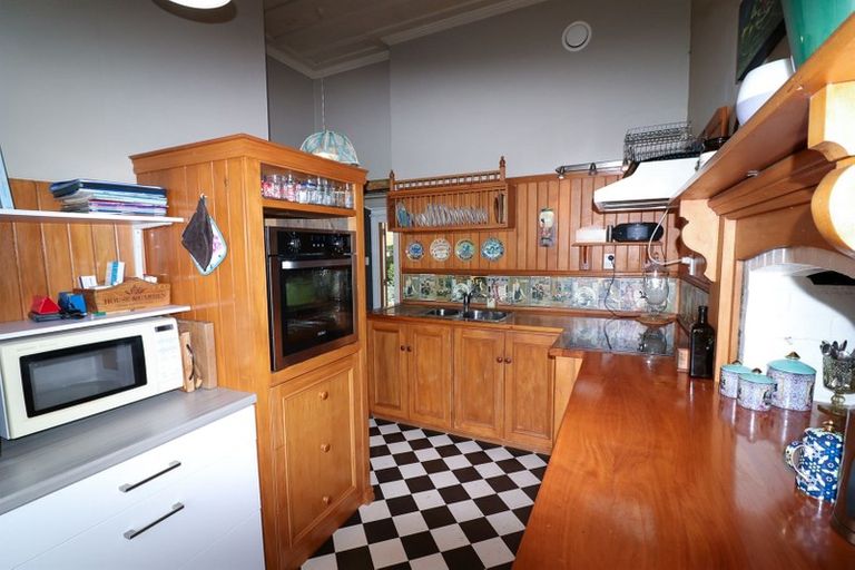 Photo of property in 12a Dublin Street, Dannevirke, 4930