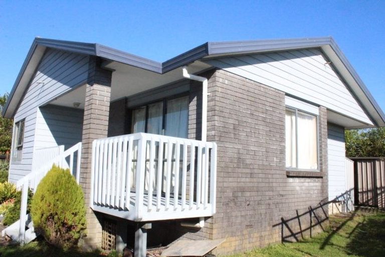 Photo of property in 1/18 Kenwick Place, Burswood, Auckland, 2013