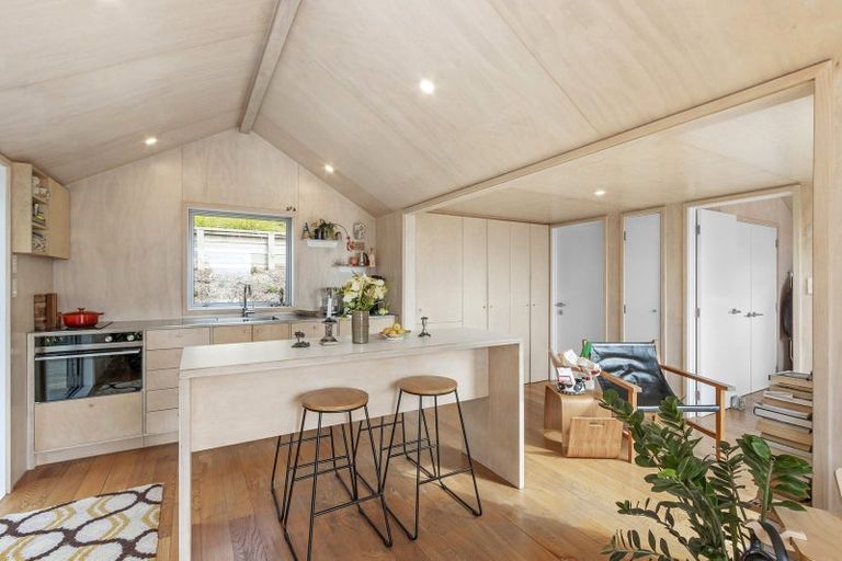 Photo of property in 11 Merlewood Avenue, Cashmere, Christchurch, 8022