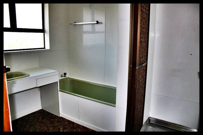 Photo of property in 20 Old Port Road, Warepa, Balclutha, 9273