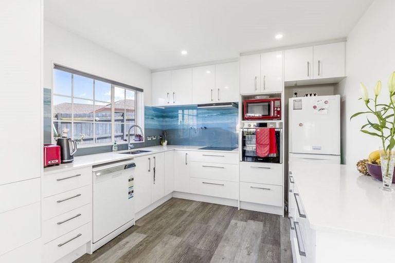 Photo of property in 27 Commodore Court, Gulf Harbour, Whangaparaoa, 0930