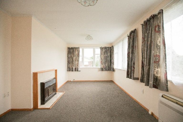 Photo of property in 12 East Road, Shannon, 4821