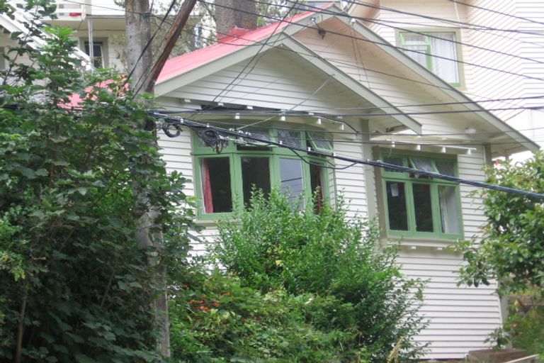 Photo of property in 48 Adams Terrace, Aro Valley, Wellington, 6021