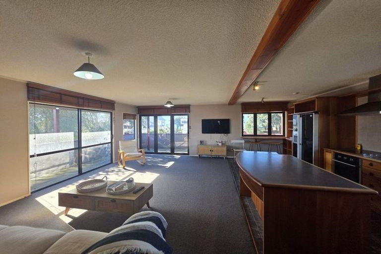 Photo of property in 128a Karewa Parade, Papamoa Beach, Papamoa, 3118