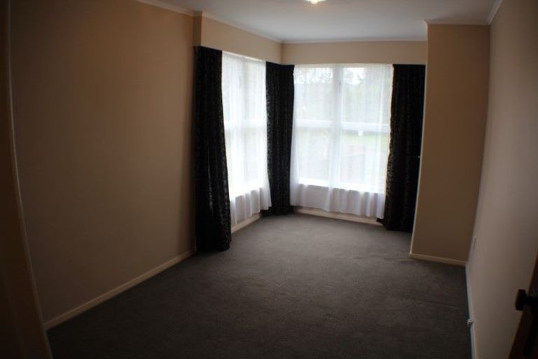 Photo of property in 32 Harris Street, Naenae, Lower Hutt, 5011
