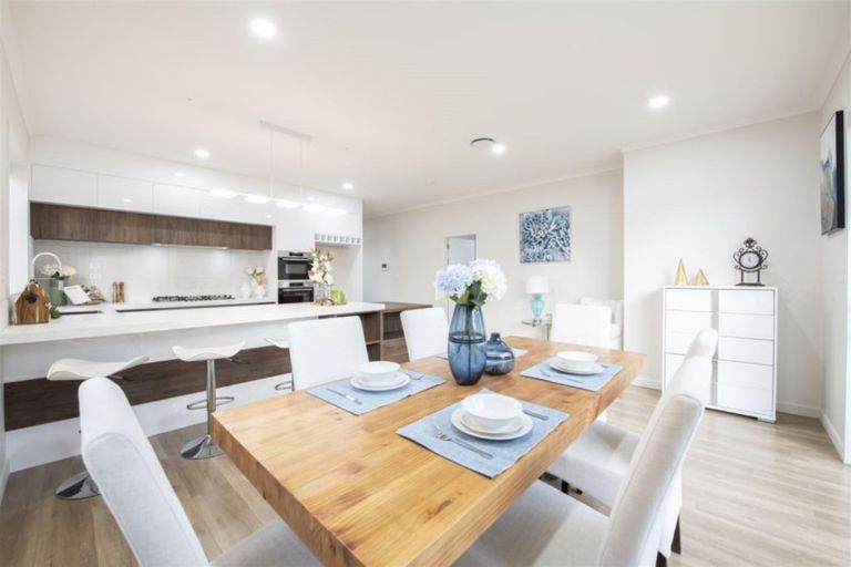 Photo of property in 61 Tir Conaill Avenue, Flat Bush, Auckland, 2019
