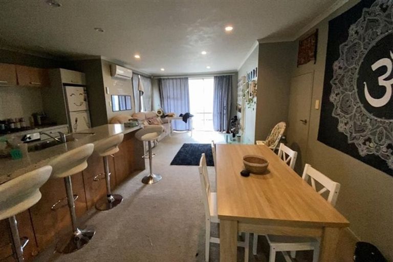 Photo of property in 43 Bruce Pulman Drive, Takanini, 2112