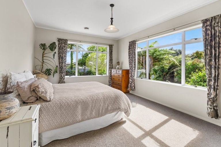 Photo of property in 22 Queen Street, Westport, 7825