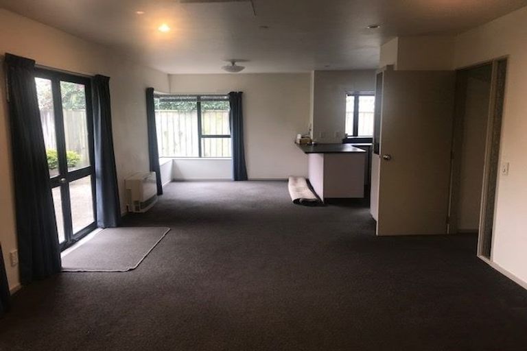 Photo of property in 2/15 Allen Street, Boulcott, Lower Hutt, 5011