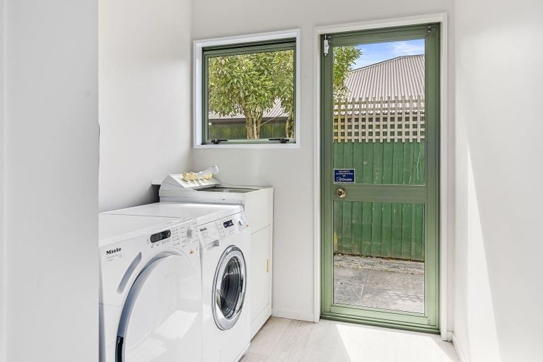 Photo of property in 1/90 Matai Street, Riccarton, Christchurch, 8011