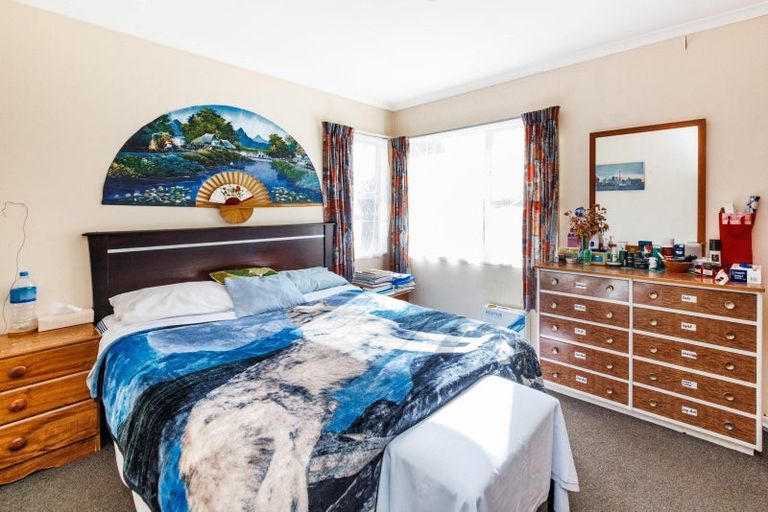 Photo of property in 70 Meadowvale Drive, Levin, 5510