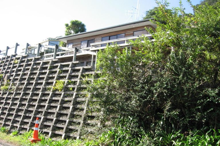 Photo of property in 19 Motuhoa Road, Tairua, 3508