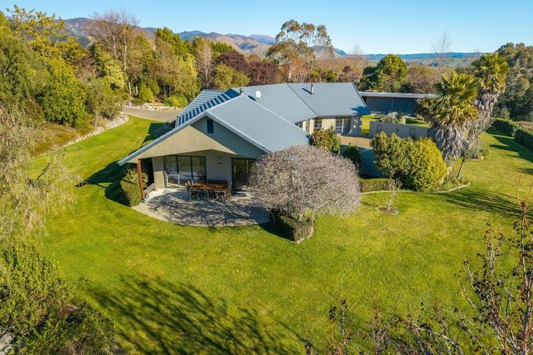 Photo of property in 165 Totara View Road, Wakefield, 7095