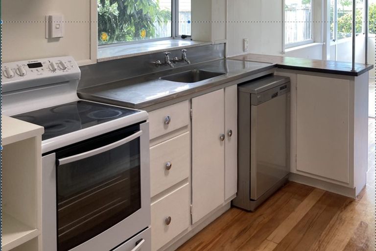 Photo of property in 57 Osier Road, Greenmeadows, Napier, 4112