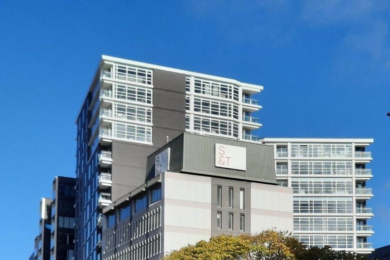 Photo of property in Pinnacle Apartments, W905/160 Victoria Street, Te Aro, Wellington, 6011