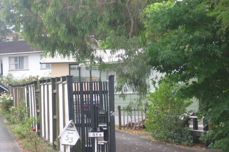 Photo of property in 51 Normanton Street, Glenfield, Auckland, 0629