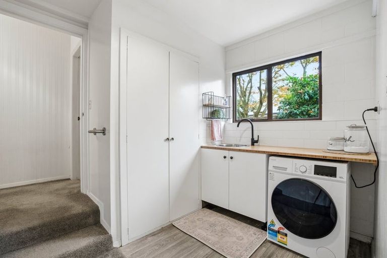 Photo of property in 28a Halswell Junction Road, Halswell, Christchurch, 8025