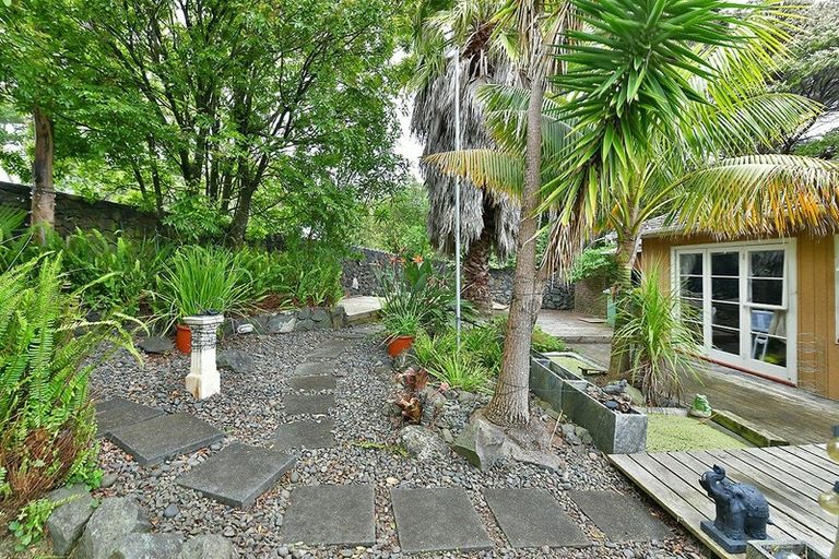 Photo of property in 27 Glendhu Road, Bayview, Auckland, 0629