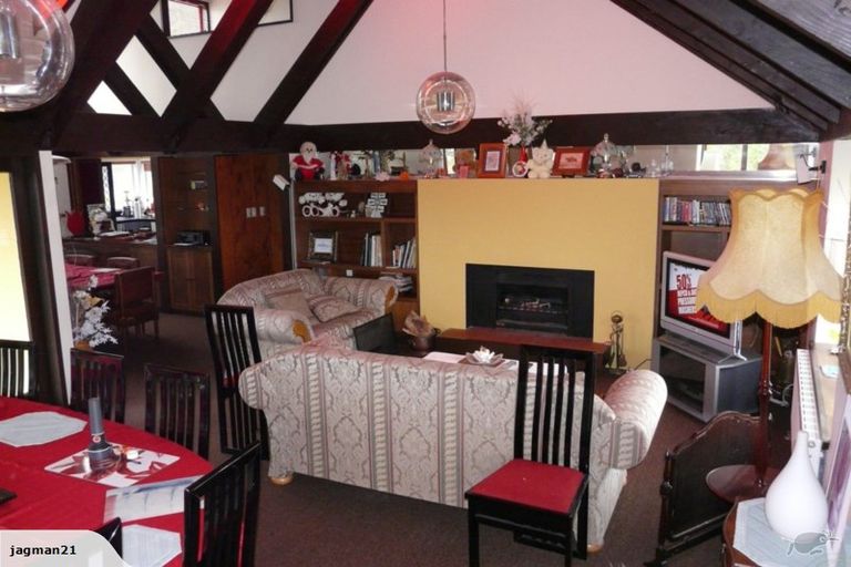 Photo of property in 5 Wairere Road, Bastia Hill, Whanganui, 4500