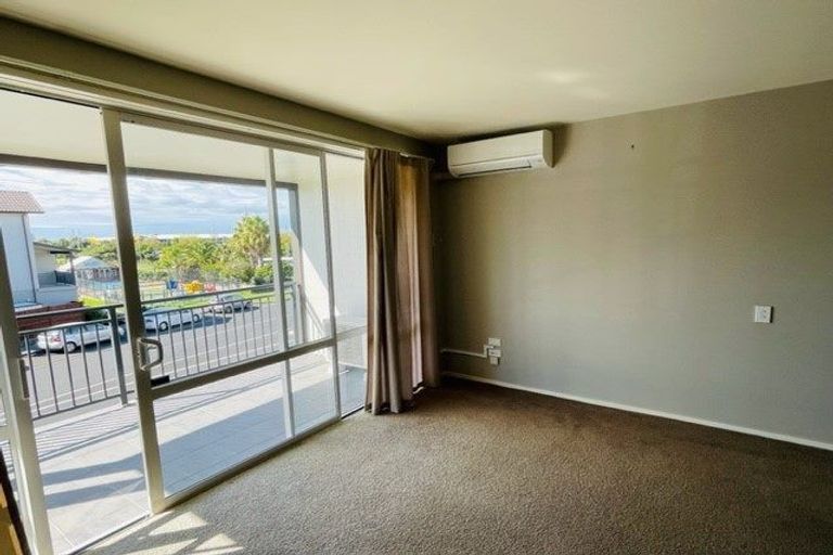 Photo of property in 1/47 Haven Drive, East Tamaki, Auckland, 2013