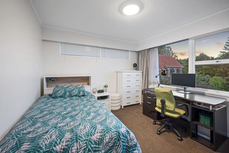 Photo of property in 48 Marlborough Avenue, Glenfield, Auckland, 0629