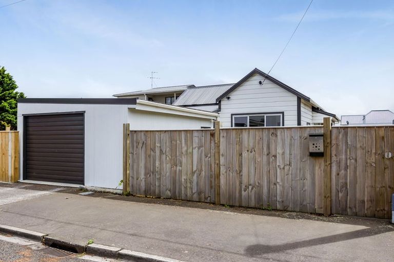 Photo of property in 9 Princes Street, Hawera, 4610
