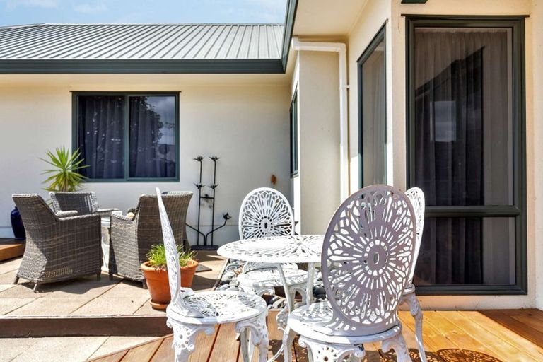 Photo of property in 4 Macarthur Mews, Rototuna, Hamilton, 3210