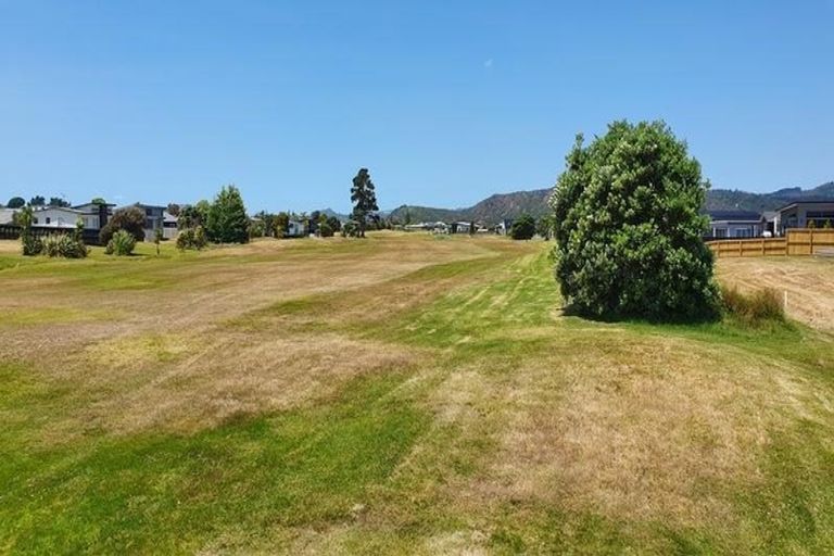 Photo of property in 117 Mahoe Place, Matarangi, Whitianga, 3592