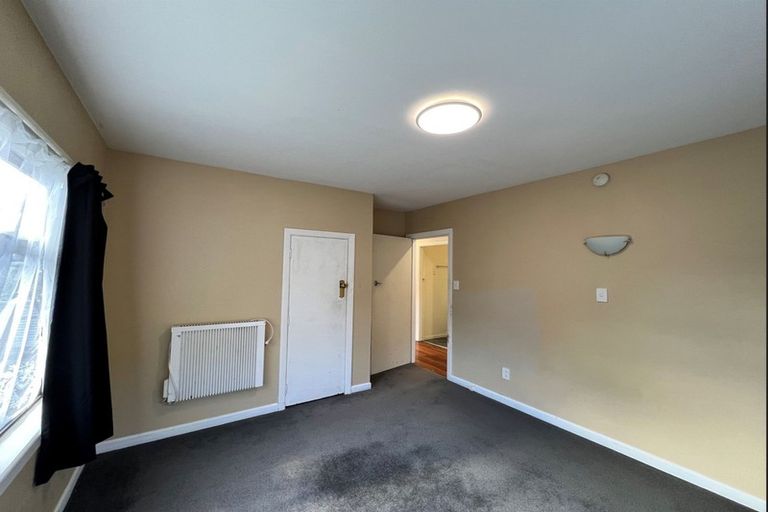 Photo of property in 5 Puriri Street, Wainuiomata, Lower Hutt, 5014