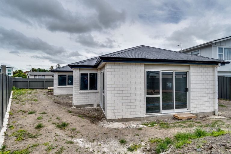 Photo of property in 9a Lowther Place, Taradale, Napier, 4112