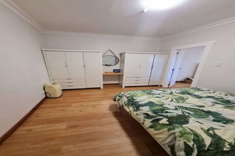 Photo of property in 33 Mortimer Terrace, Aro Valley, Wellington, 6021