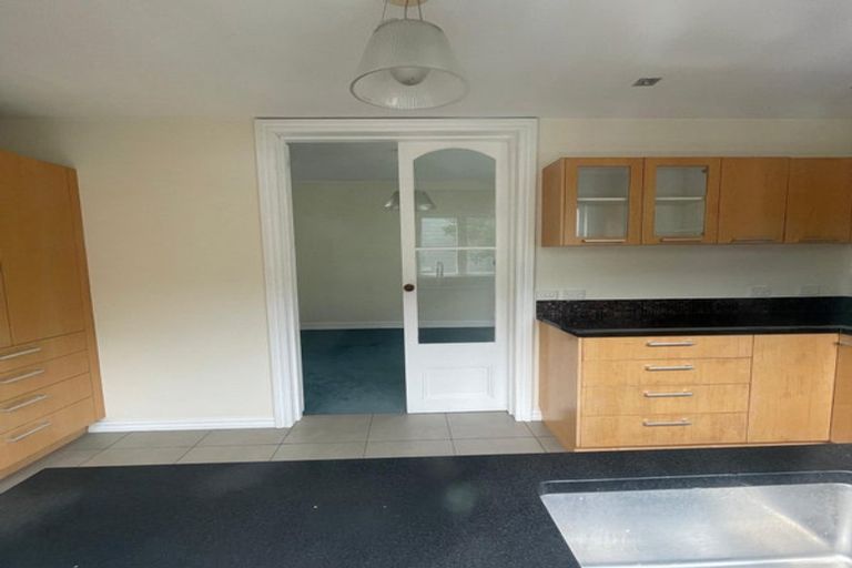 Photo of property in 12 Park Street, Thorndon, Wellington, 6011