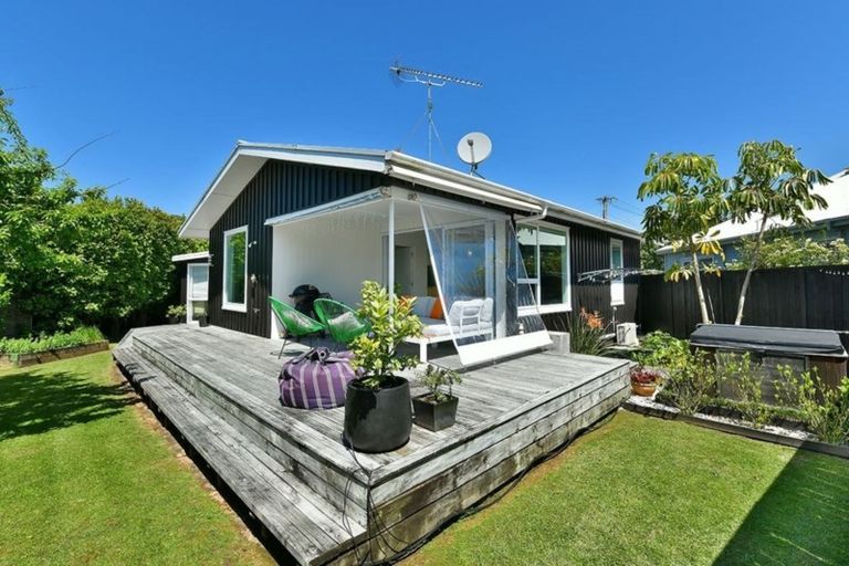 Photo of property in 21 Laurence Street, Manly, Whangaparaoa, 0930
