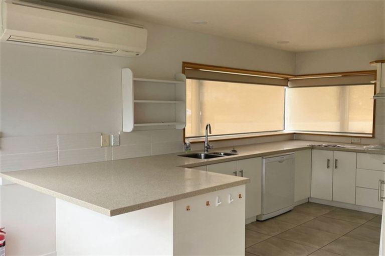 Photo of property in 112a Penruddock Rise, Westmorland, Christchurch, 8025