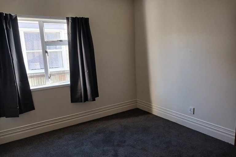 Photo of property in 304 Featherston Street, Palmerston North, 4410